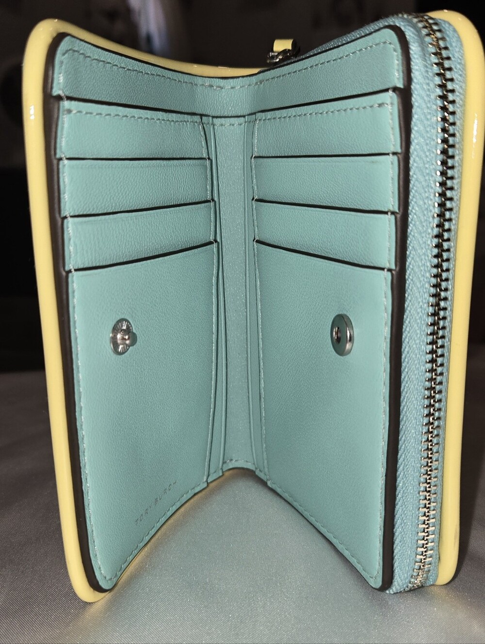 Tory Burch Quilted Aqua Leather Wristlet with Yellow Trim EUC - Picture 7 of 11